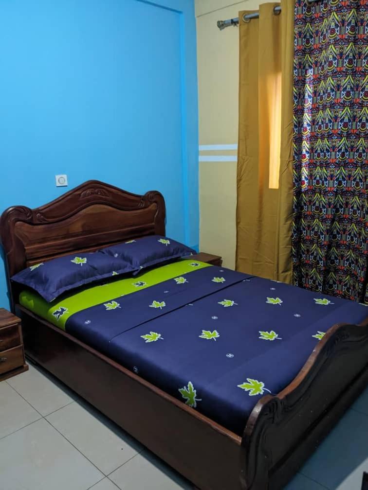 Residence 2K Studio Meuble-Chapelle Symbock-Gardien-Wifi-Location Vehicule Яунде Екстер'єр фото